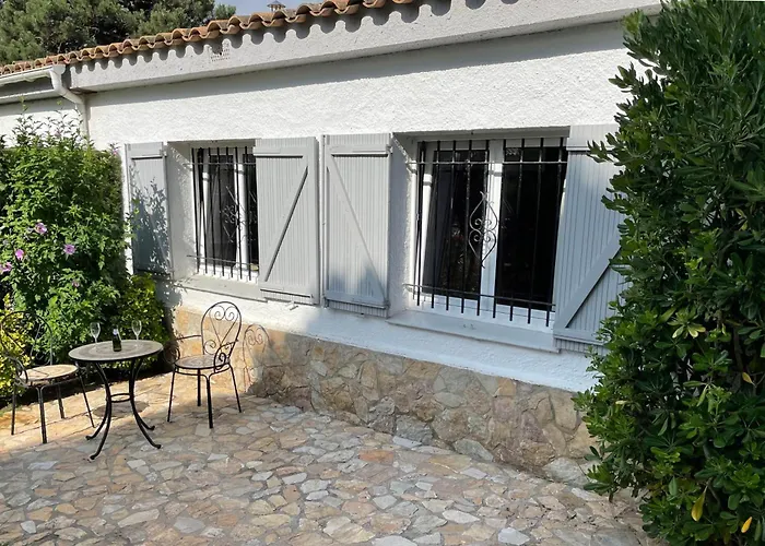 Flores 3b Villa Begur